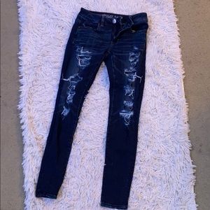 American eagle ripped jeans 💙